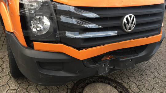 Gibt es Altschäden oder Ab­zü­ge für Wert­ver­bes­se­rung? Als unabhängige Kfz-Gutachter ermitteln wir auch diese durchaus relevanten Punkte.